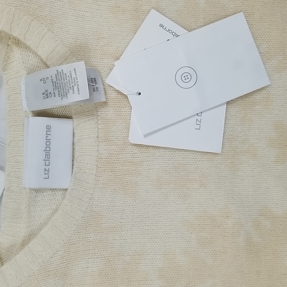 Liz Claiborne Cream Sequin Snowflake Sweater - Picture 2 of 4